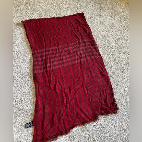 Vivante By VSA Scarf Red Plaid Fringe 100% Viscose Holiday Christmas 5 Feet - Picture 5 of 8